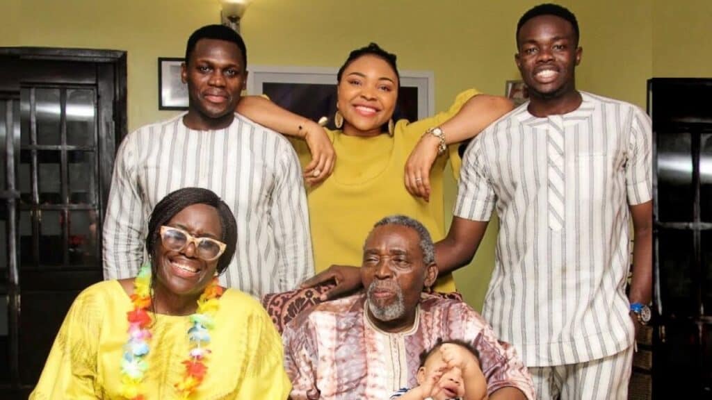 Olu Jacobs, Wife and Children