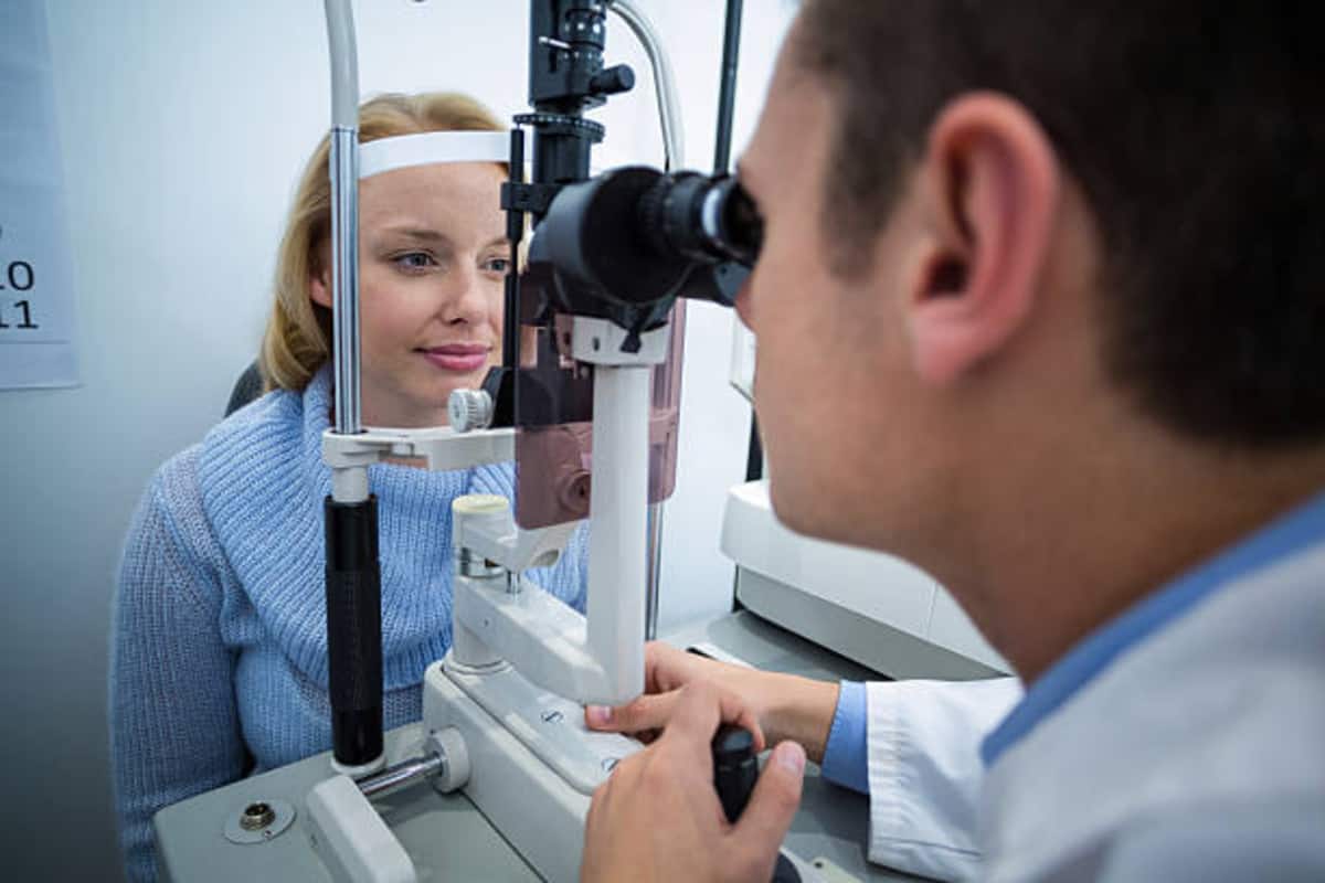 Ophthalmic Technician Salary And Job Description EntsToday